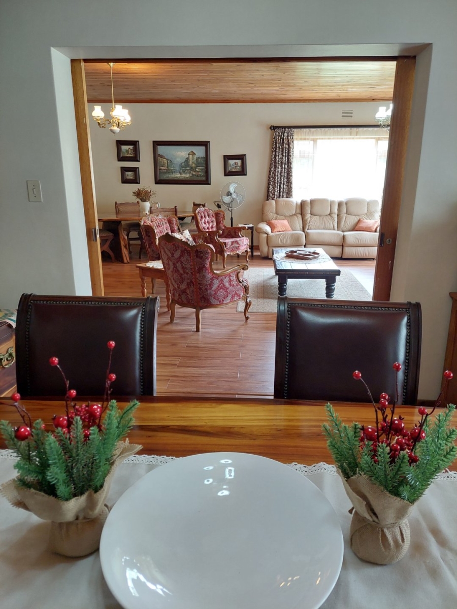 5 Bedroom Property for Sale in Oudtshoorn South Western Cape